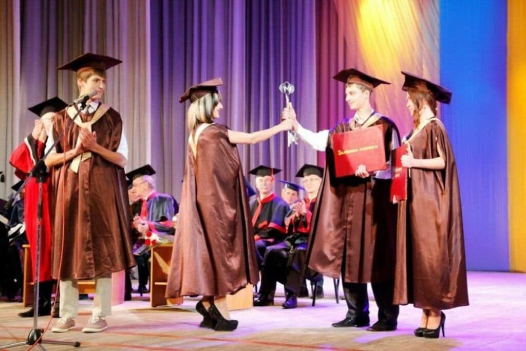 студенты Приазовский государственный технический университет