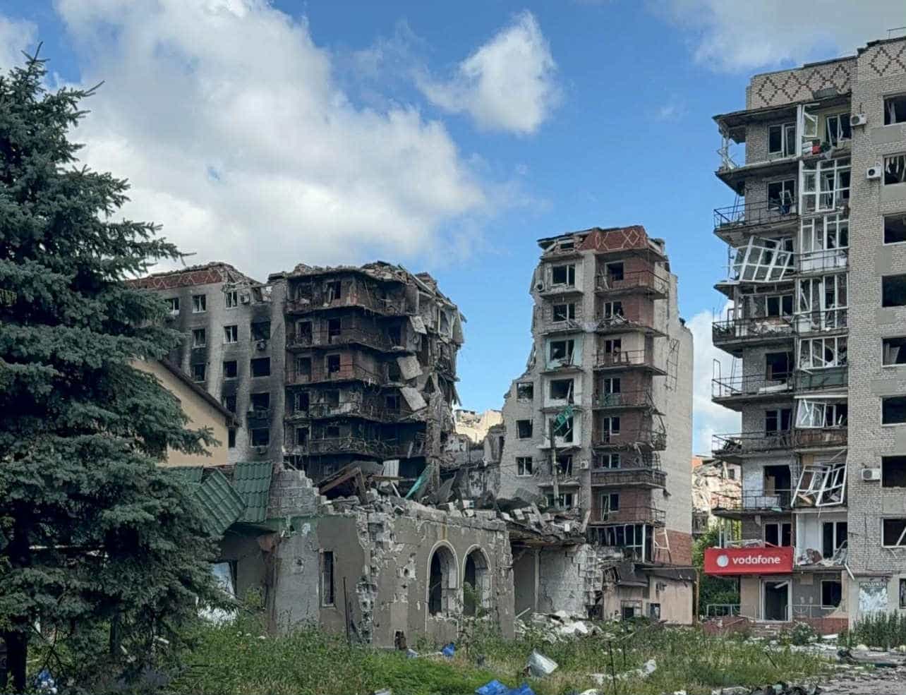 В районі Покровська українські військові шукають групу російських диверсантів