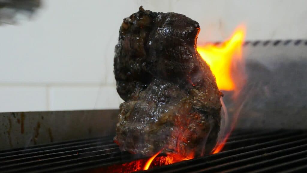 Стейк из 17 века и "марсианская трава" с соленых озер: историческая кулинария Славянска