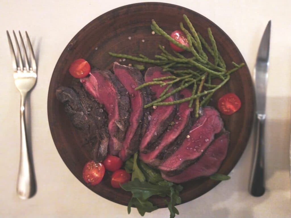 Стейк из 17 века и "марсианская трава" с соленых озер: историческая кулинария Славянска