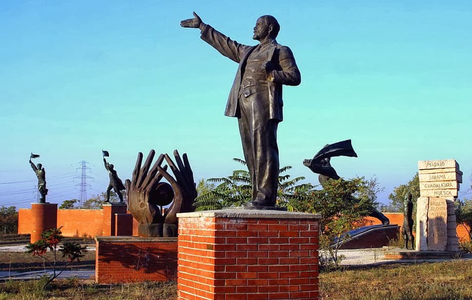 Советские памятники в парке Мементо, Будапешт