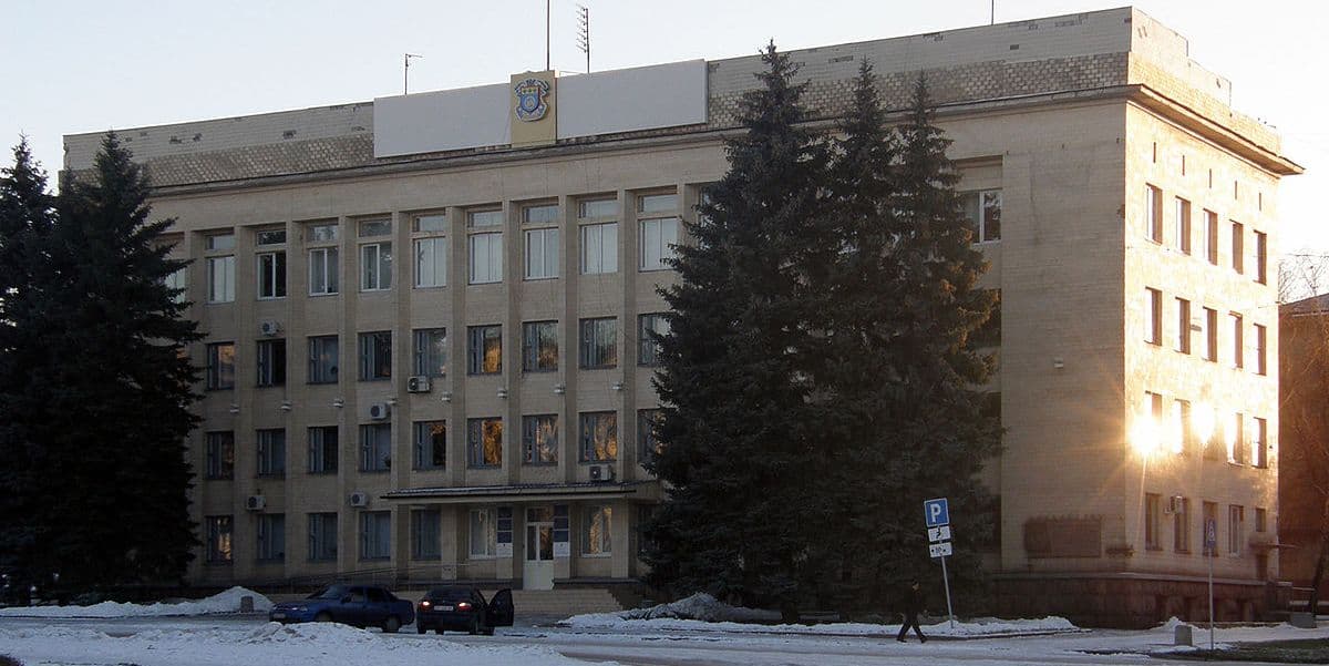 Первая сессия: новая метла Краматорска по-новому пока не метет