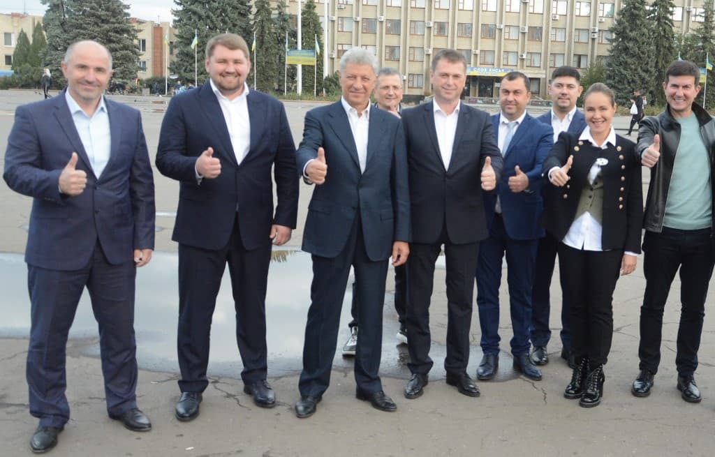 Второй раунд: битва бывших регионалов за кресло мэра Славянска началась