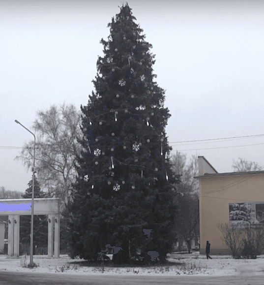 3D фигуры, новогодние фотозоны и светодиоды. На что города Донбасса потратят деньги к Новому году