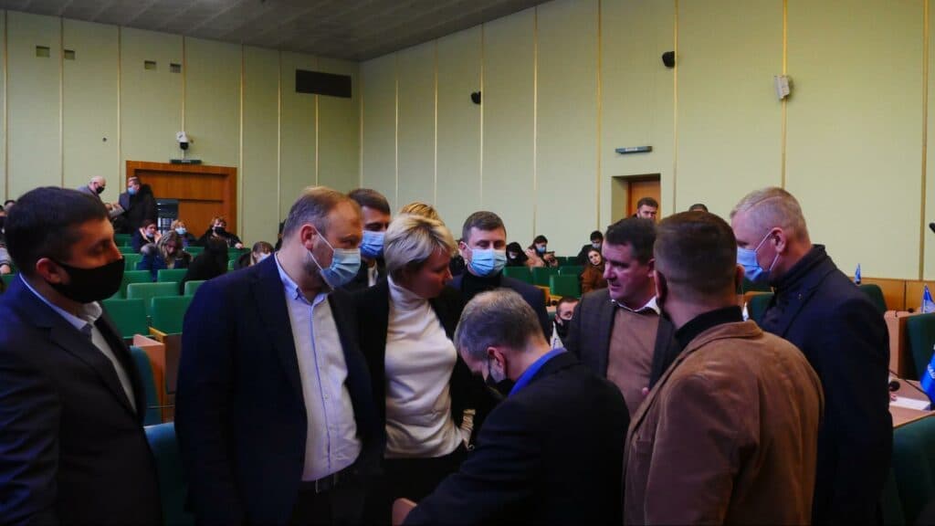 Интриги Славянского двора: обновленный горсовет приступил к работе