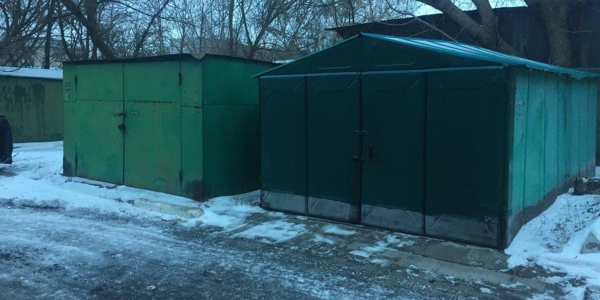 Убрать нельзя, оставить. Почему в Славянске не могут демонтировать незаконные гаражи?