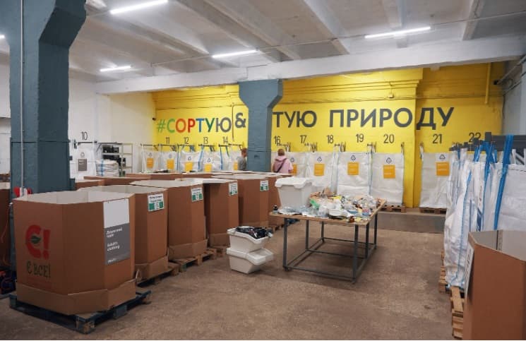 День на полигоне ТБО. Когда в Мариуполе появится сортировочная станция и что это изменит