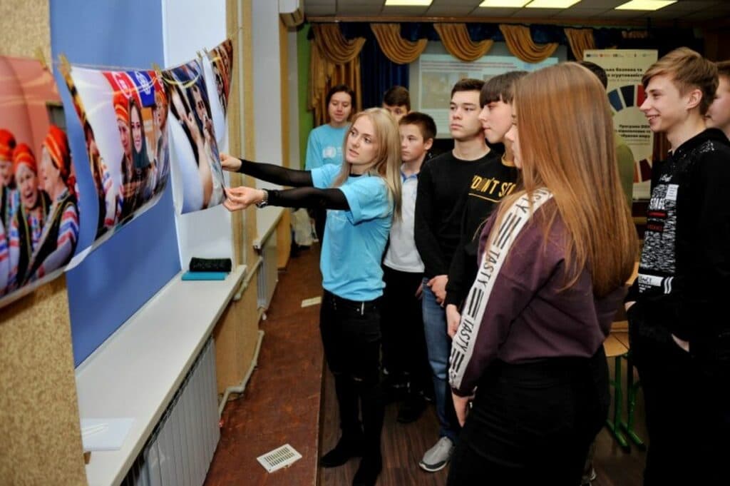 Хрупкая “железная” леди. Активистке и волонтерке из Северодонецка нужна помощь