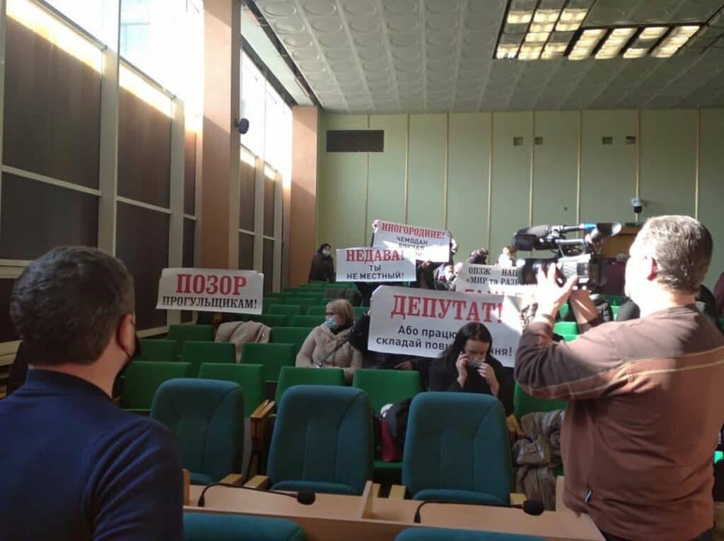 “Депутатів геть!”: к чему приведет политический коллапс в Славянске