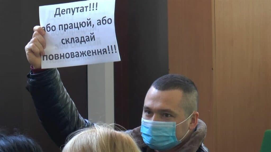 “Депутатів геть!”: к чему приведет политический коллапс в Славянске