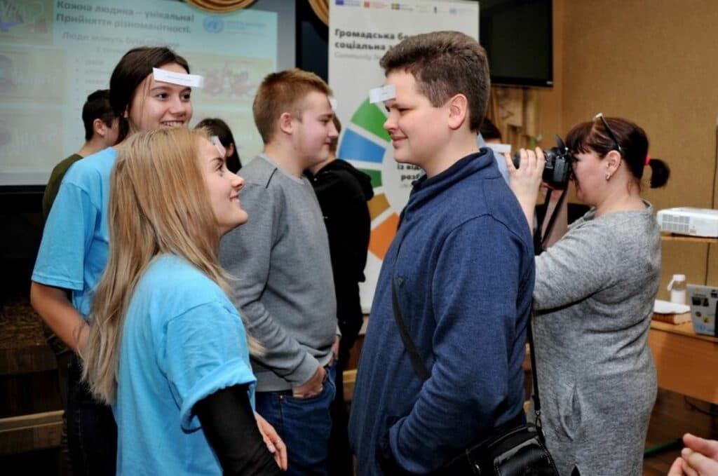 Хрупкая “железная” леди. Активистке и волонтерке из Северодонецка нужна помощь