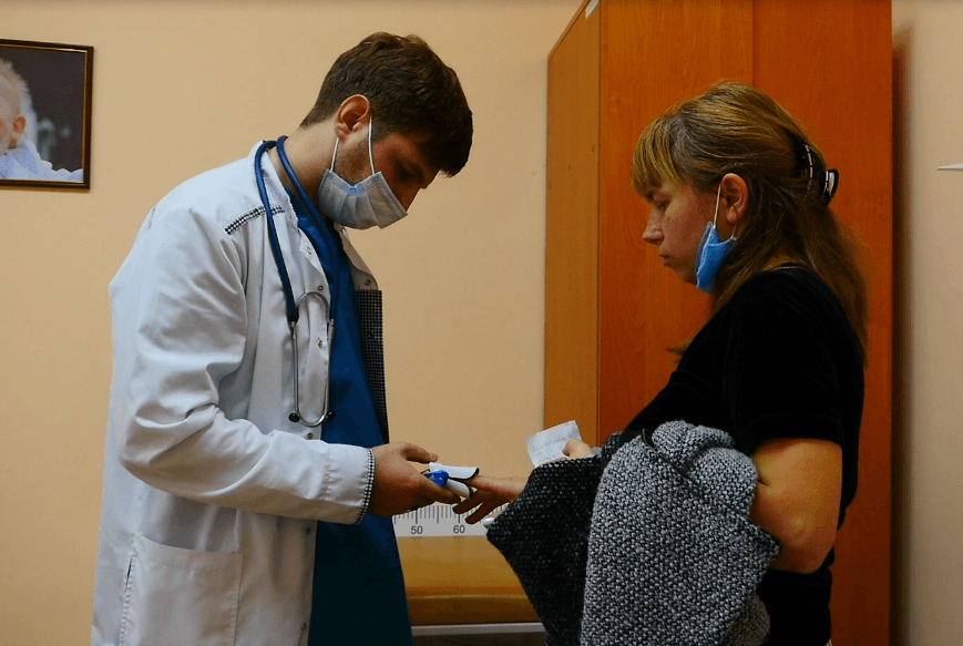 врачи славянск