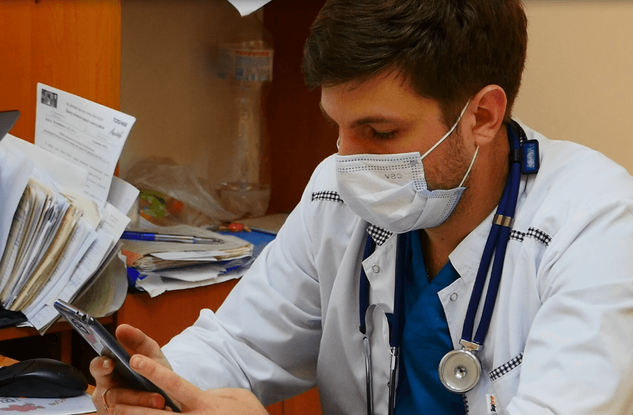 врачи славянск