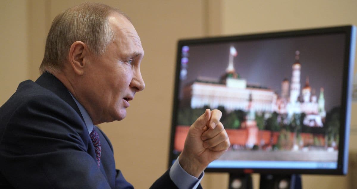 Путин Кремль обложка