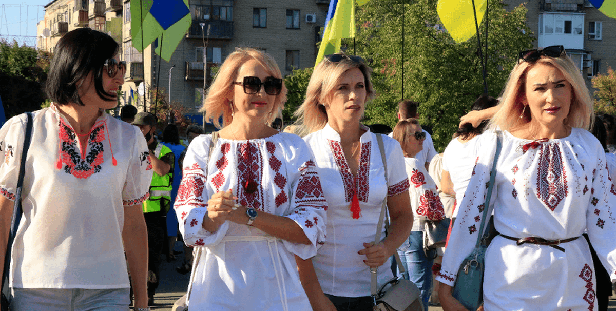 парад вышиванок