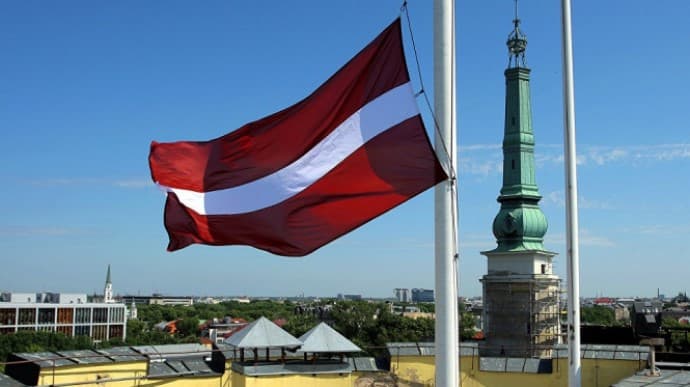 прапор Латвії