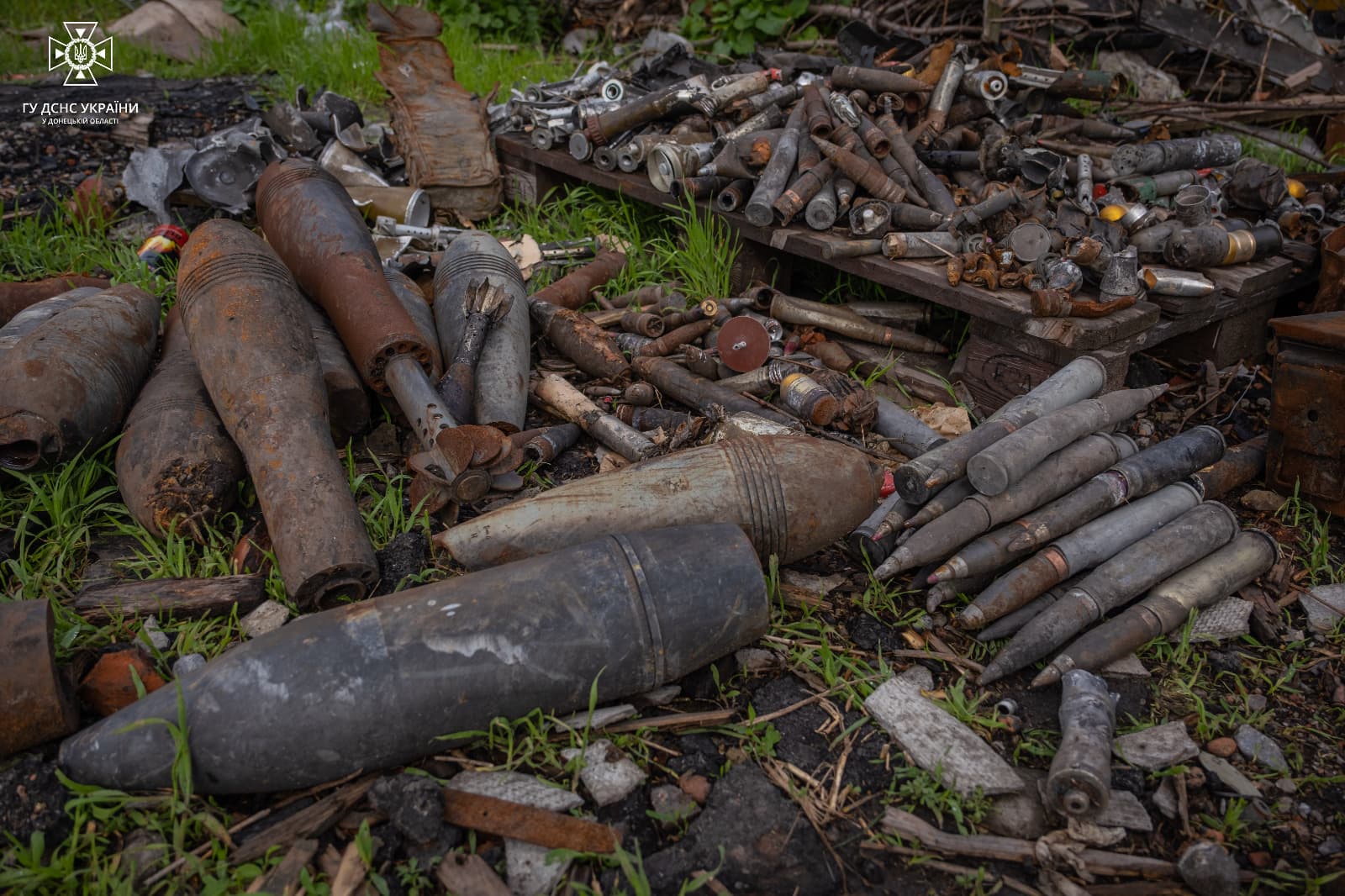 На Донеччині піротехніки виявили ще 114 одиниць вибухонебезпечних предметів