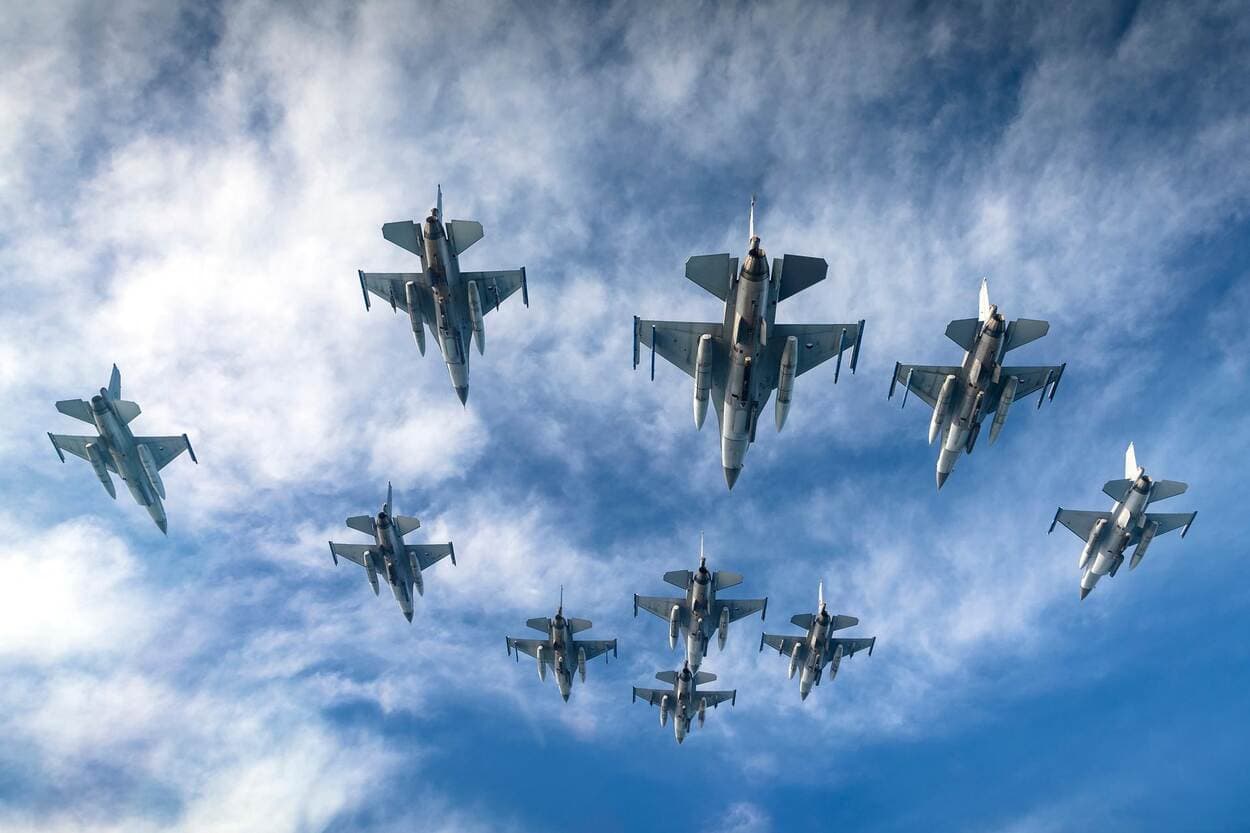F-16