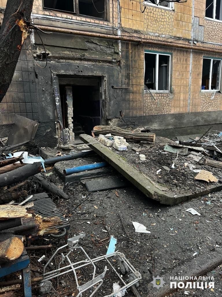 На Донеччині війська рф завдали 18 ударів по цивільному населенню: поранено двох людей