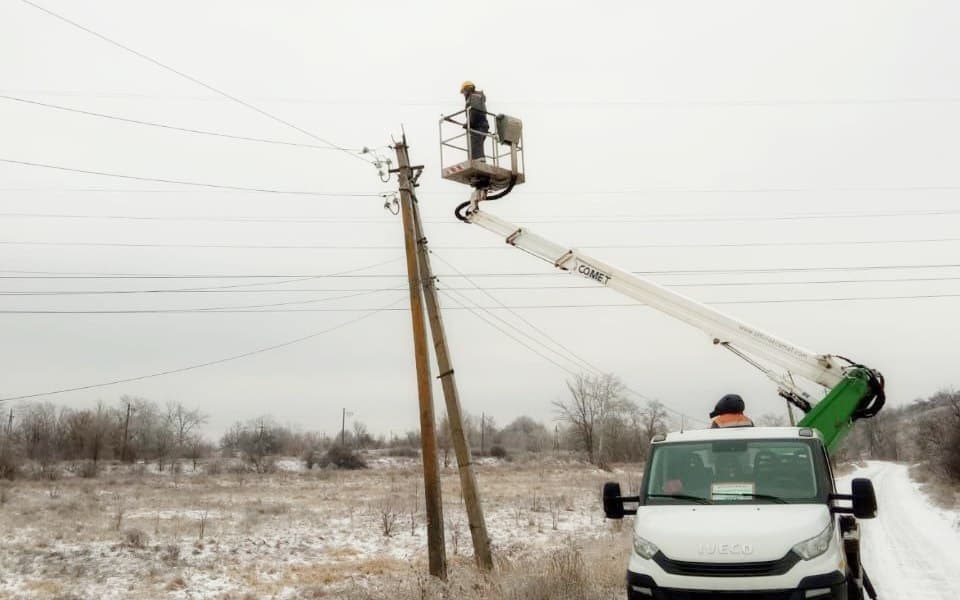 На Донеччині за добу енергетики відновити роботу 1217 трансформаторних підстанцій