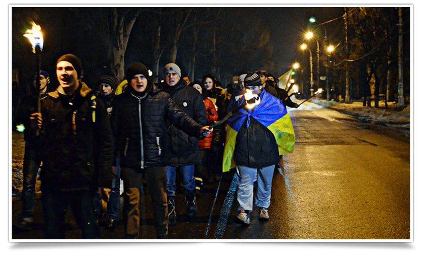 Смолоскипна хода
