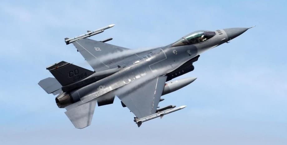 літак F-16