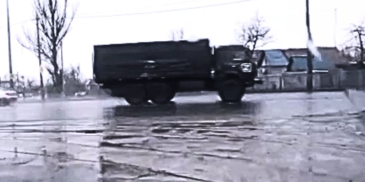 російська вантажівка