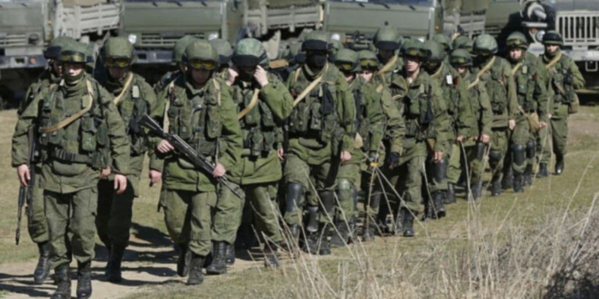 російські військові