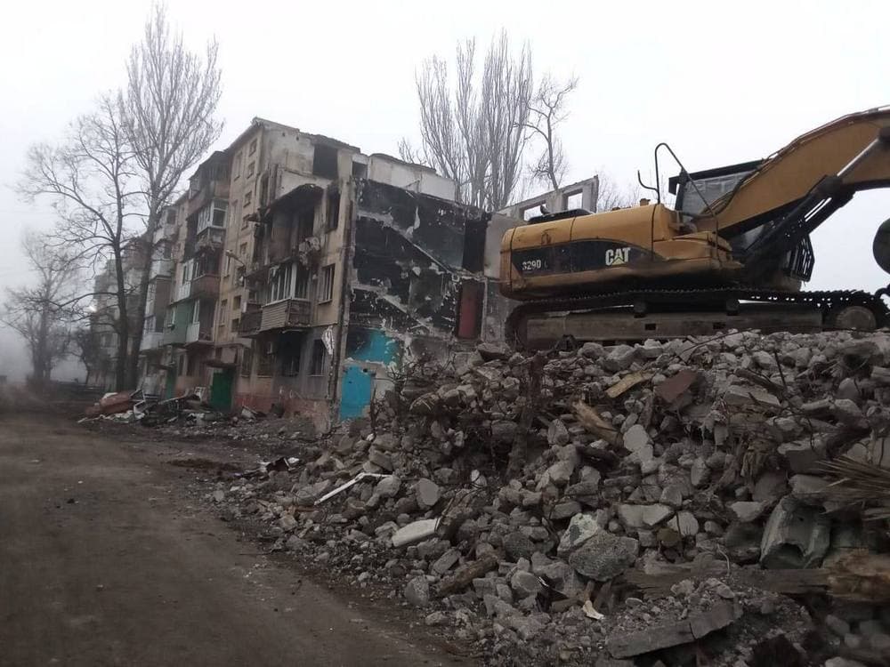За період окупації в Маріуполі було знесено понад 450 будинків