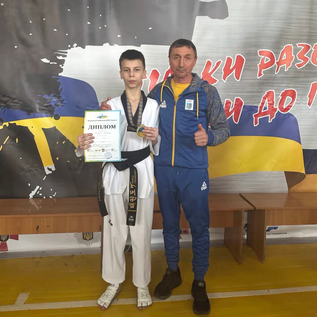 картисти 2