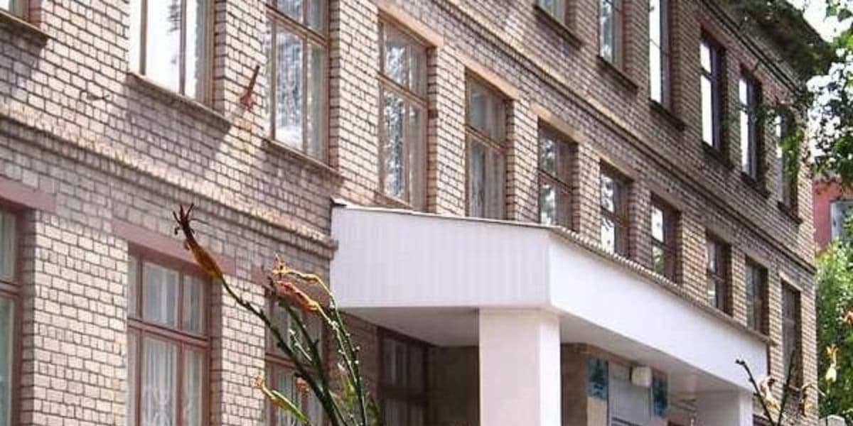 школа в алчевську