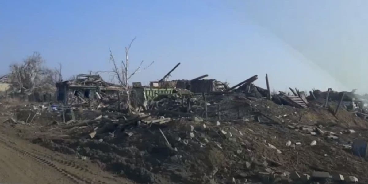 зруйновані будинки