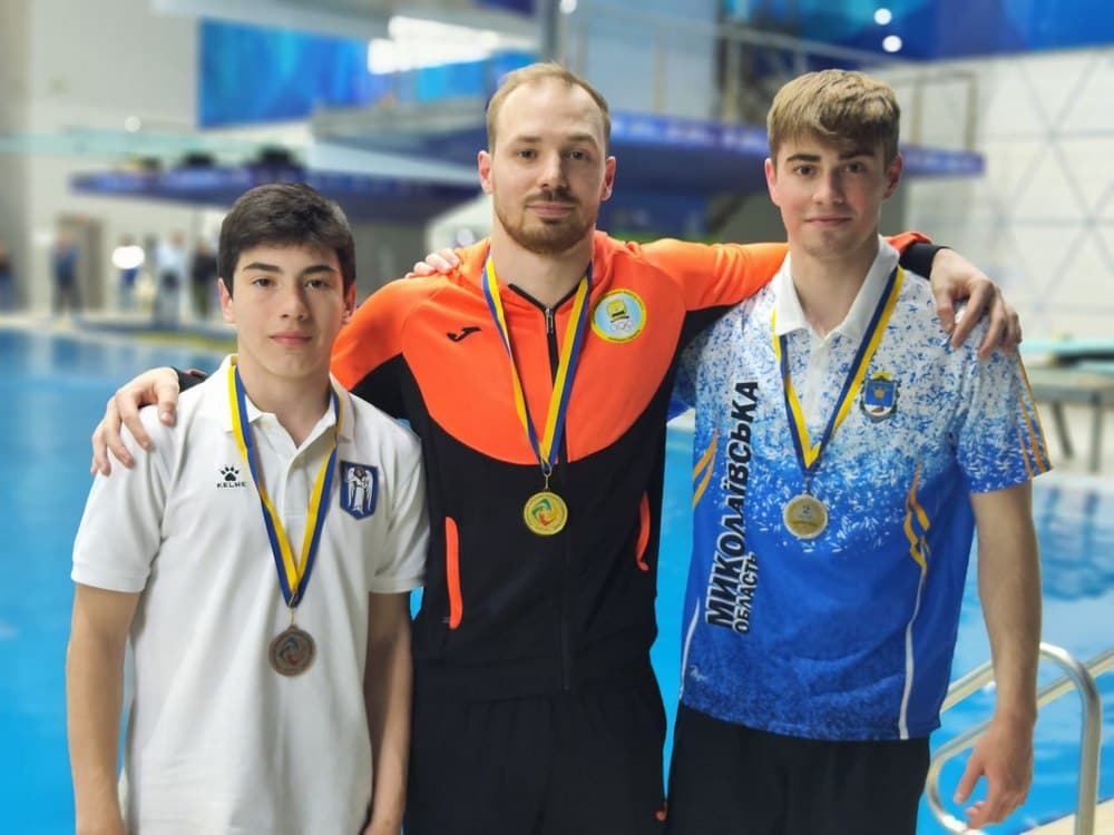 Маріуполець Станіслав Оліферчик здобув два золота чемпіонату України зі стрибків у воду