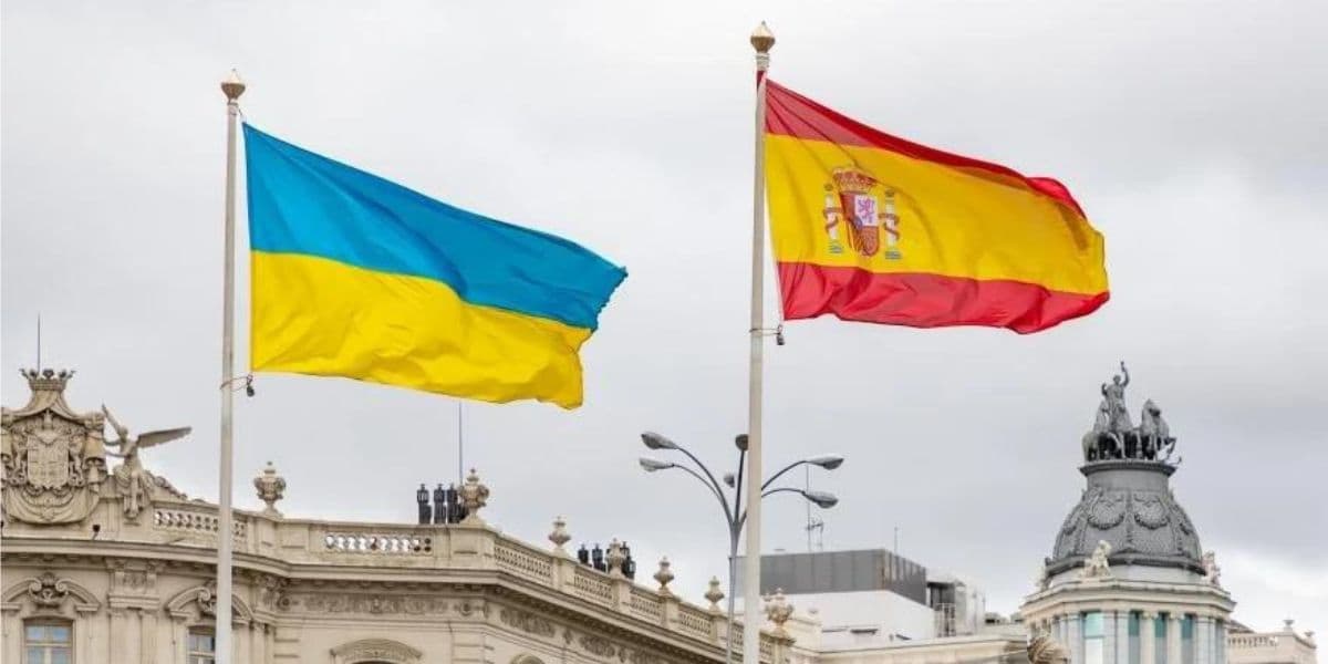україна іспанія прапори