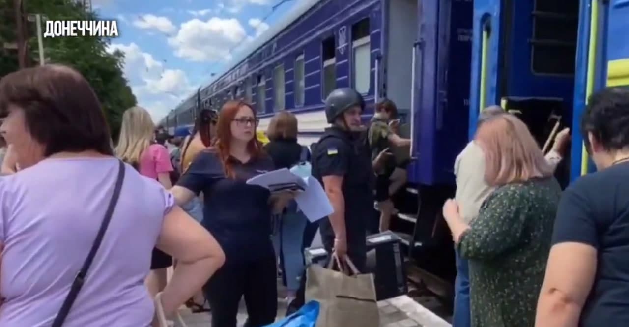 евакуація
