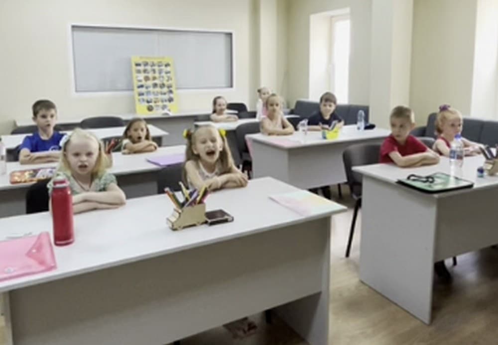 Маріупольська Академія майбутніх першокласників діє по всій Україні (відео)