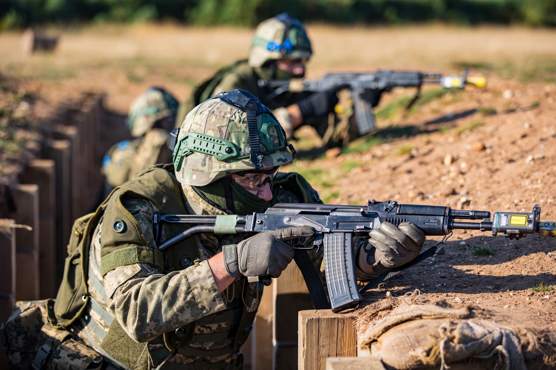 Українські військові