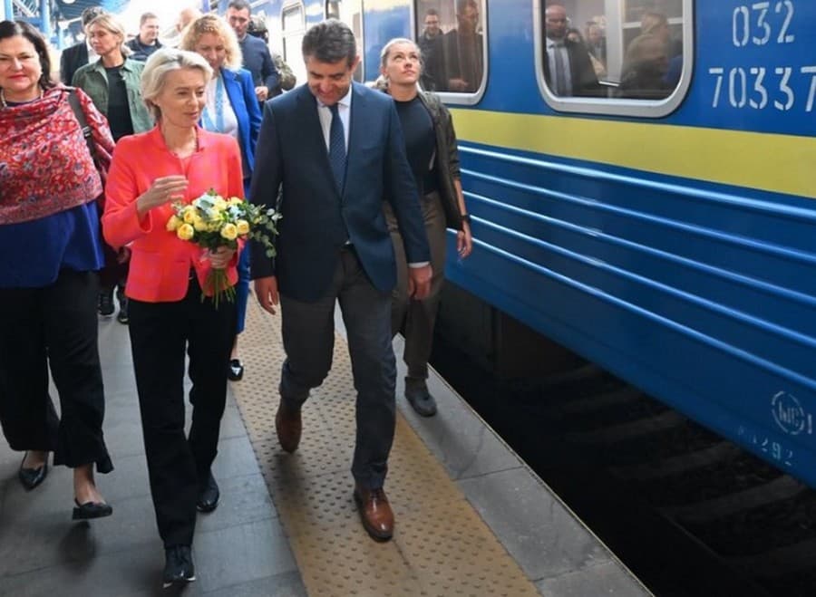 Президентка Європейської комісії прибула в Україну і розповіла про цілі візиту
