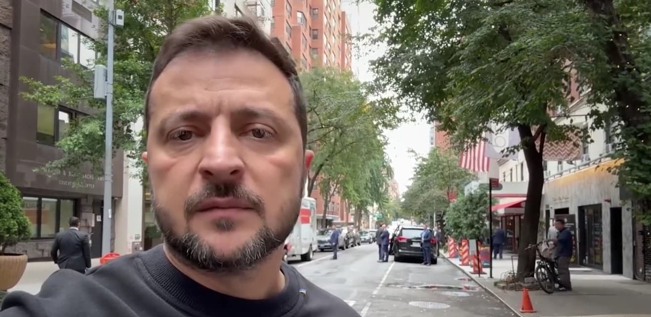Фото: Скриншот з відео на фейсбук-сторінці Володимира Зеленського