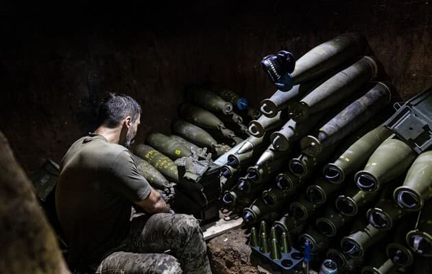 артилерійські снаряди