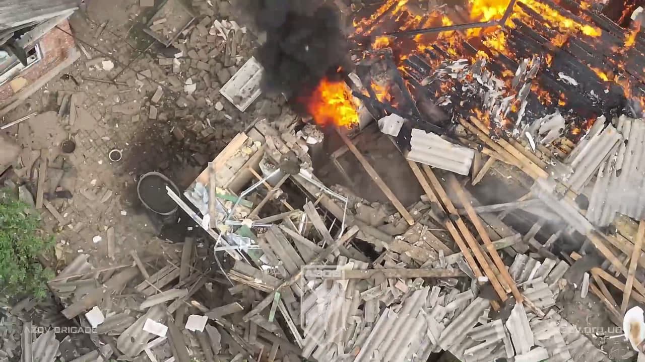 Азов у Нью-Йорку