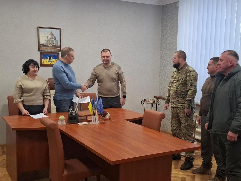 У Донецькій ОВА представили начальника Великоновосілківської селищної військової адміністрації