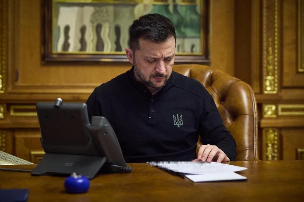 Зеленський говорив з ровів розмову з генсеком НАТО про підсилення українських бойових бригад