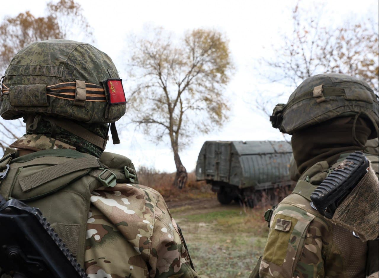 російські військові