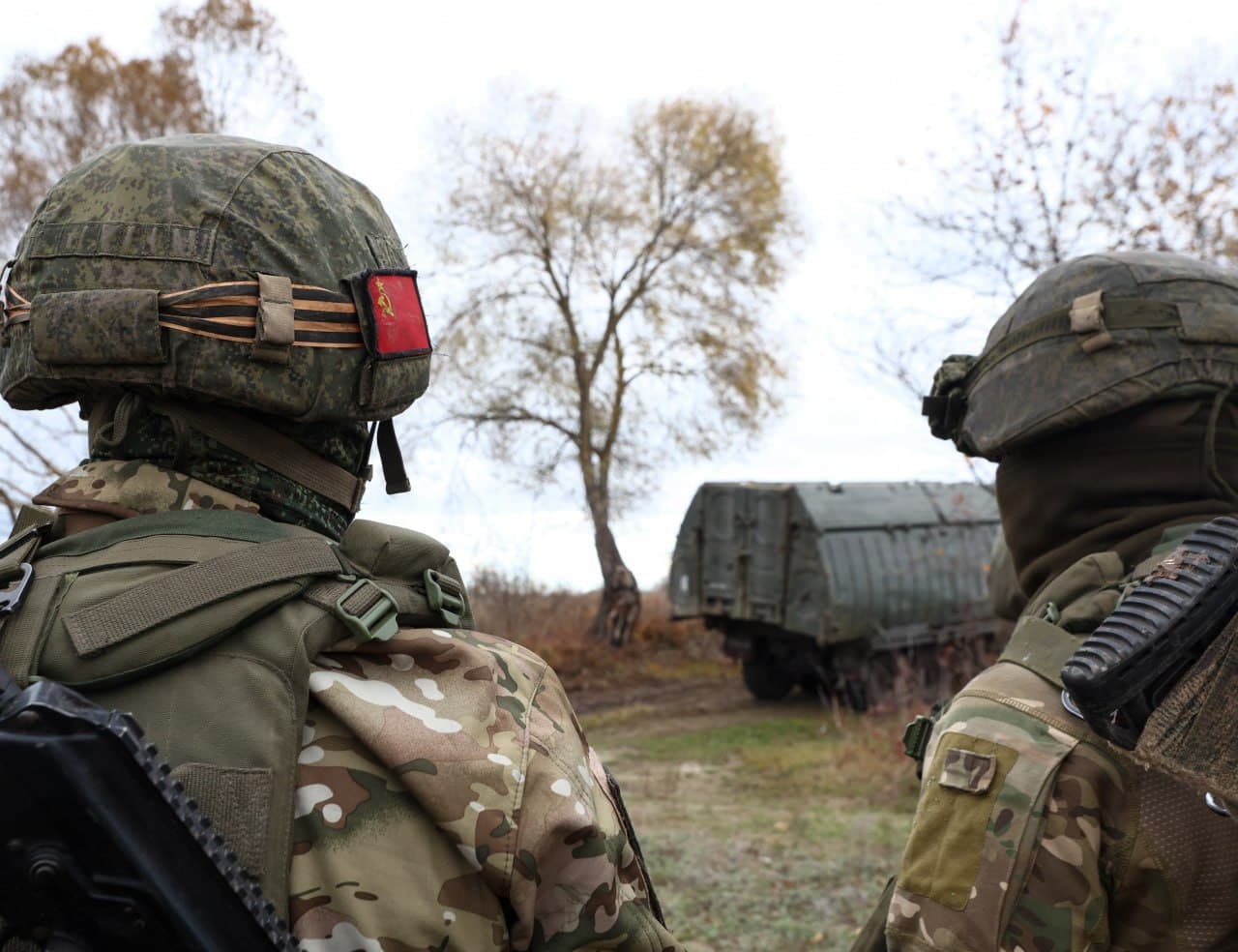 російські військові