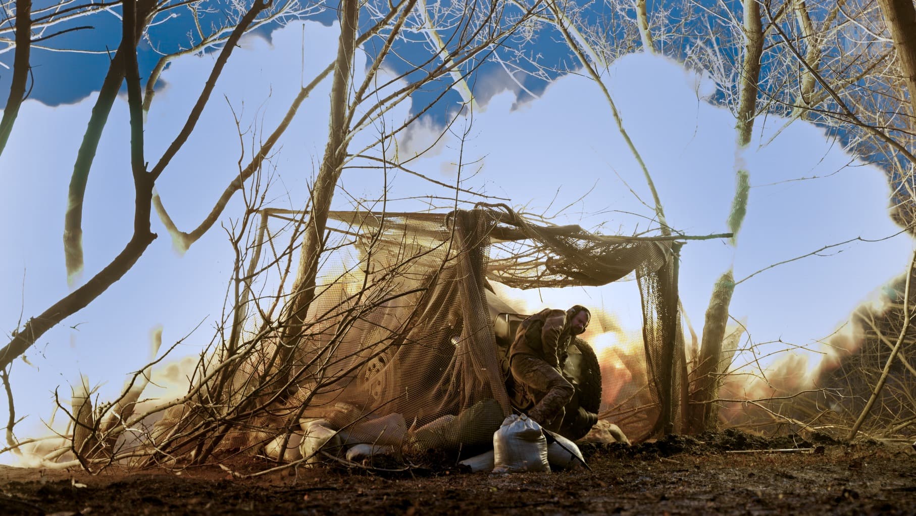 стріяє гармата