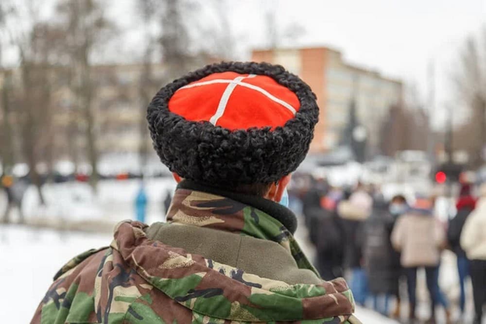 У невизнаній "лнр" окупанти формують "російський козачий округ"