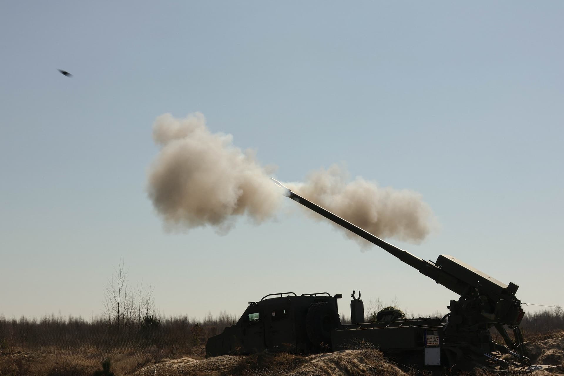 стріляє сау ок захід