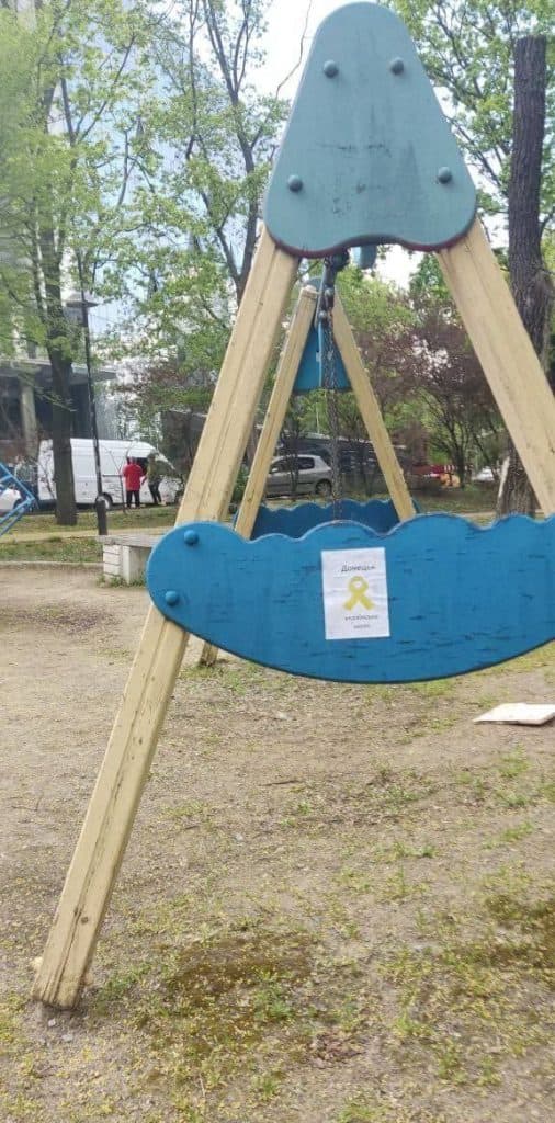 Символи українського спротиву з'явився по всьому маршруту крайнього проукраїнського мітингу у Донецьку 