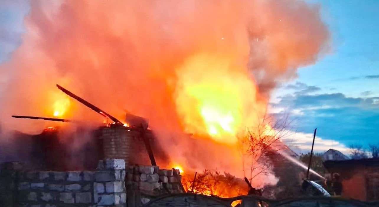 Ворожа авіація тероризує цивільне населення у Костянтинівці